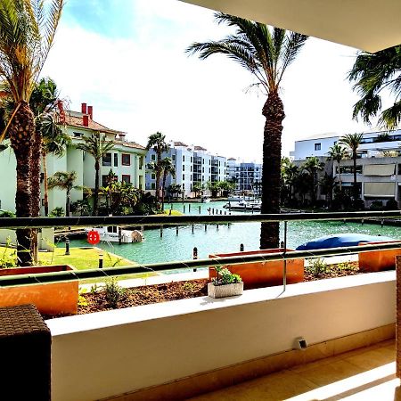 Polo Royale Waterfront Luxury Apt - 3 Terraces And Pool Sotogrande Bagian luar foto