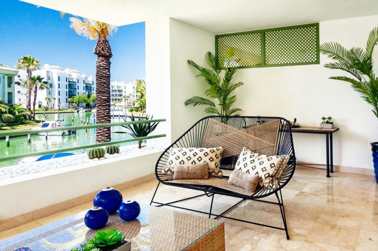 Polo Royale Waterfront Luxury Apt - 3 Terraces And Pool Sotogrande Bagian luar foto