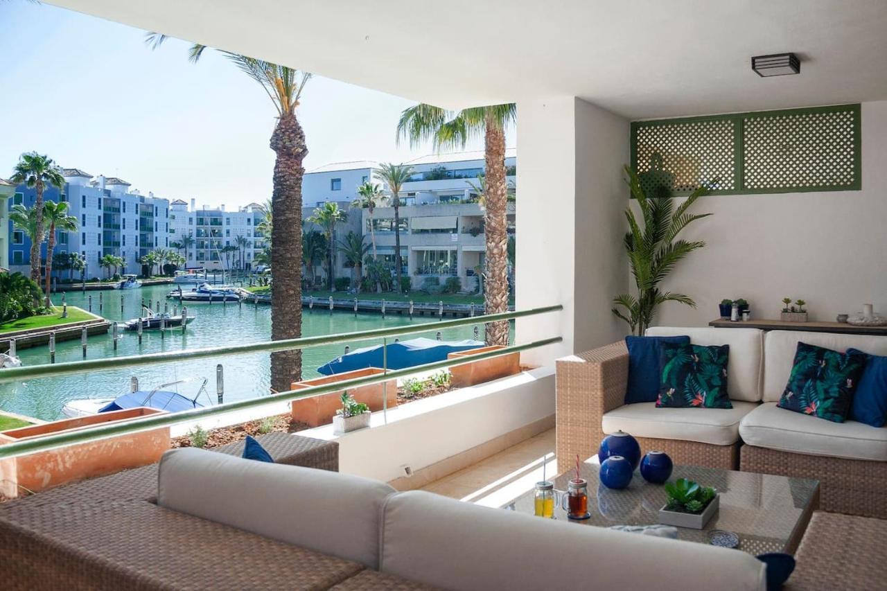 Polo Royale Waterfront Luxury Apt - 3 Terraces And Pool Sotogrande Bagian luar foto
