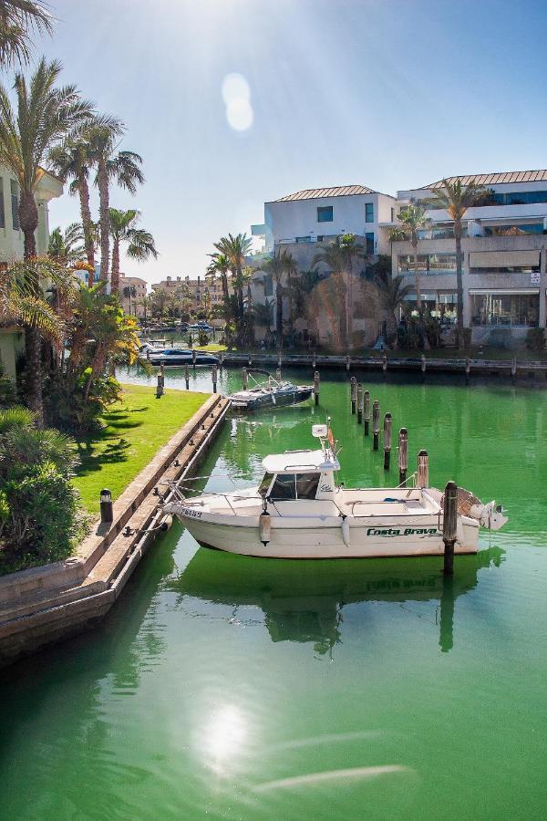 Polo Royale Waterfront Luxury Apt - 3 Terraces And Pool Sotogrande Bagian luar foto