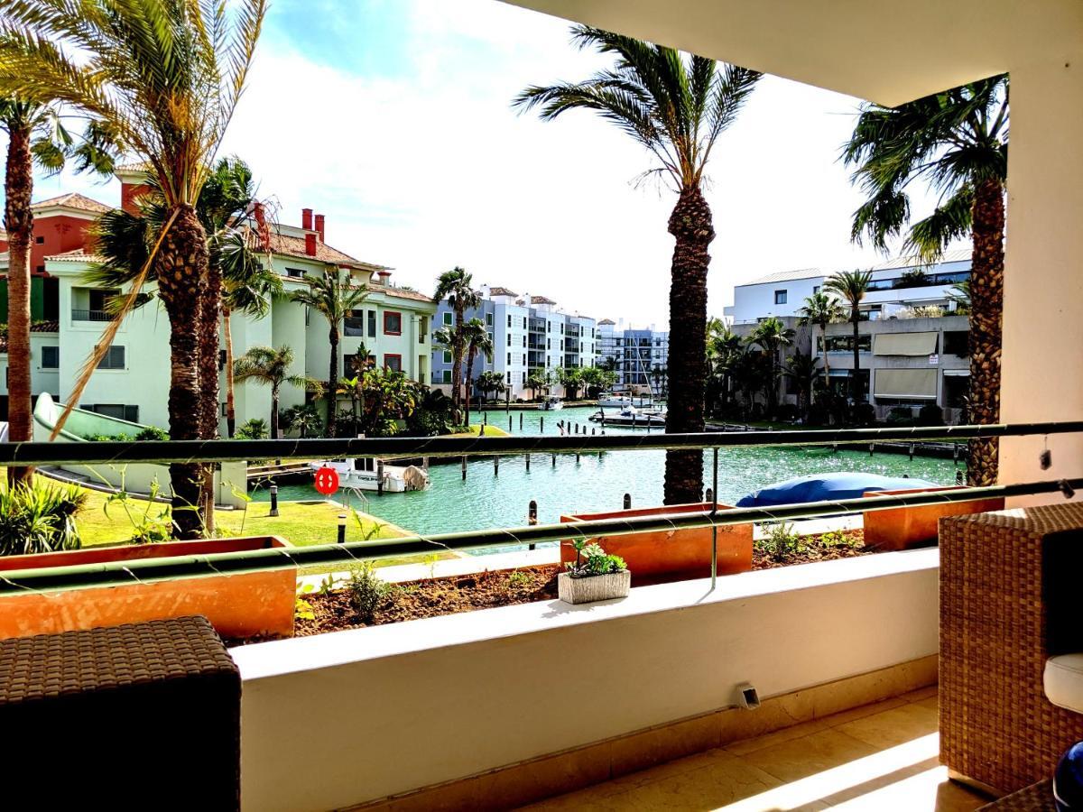Polo Royale Waterfront Luxury Apt - 3 Terraces And Pool Sotogrande Bagian luar foto